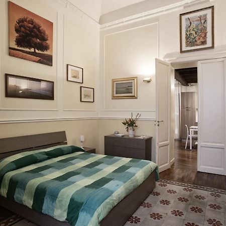 Trilocale Al Politeama - Zyz Apartment Palermo Luaran gambar